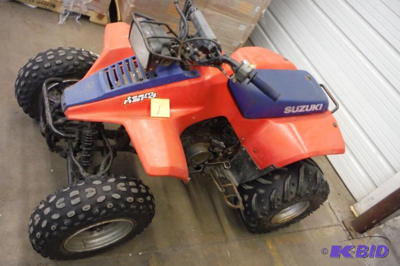 lot 1 image: 91 Suzuki 230cc Four Wheeler