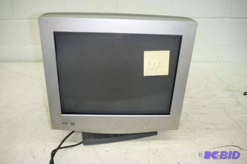 lot 14 image: Computer monitor
