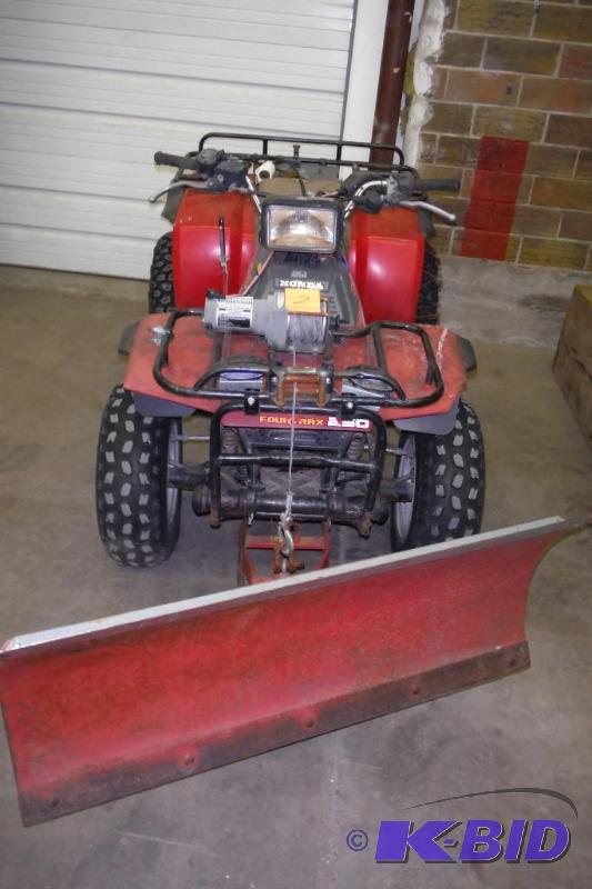 lot 2 image: 85 Honda Fourtrax 250cc Four Wheeler Serial # JH3TE060XGC1164043