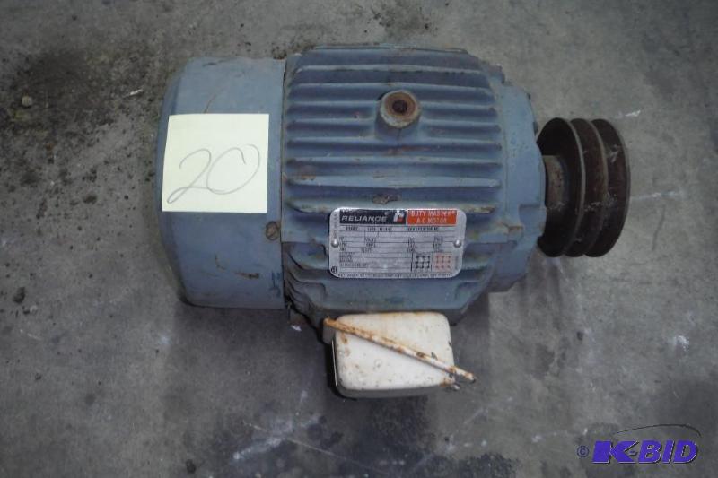 lot 20 image: Electric motor 5 h.p.  1730 rpm