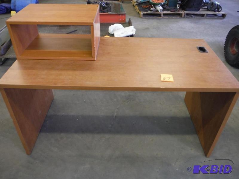 lot 69 image: Wood desk