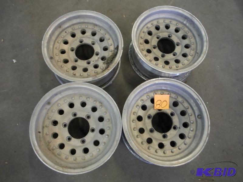 lot 80 image: 15x 7 Chevy 12 4x4 Rims Set of four, Aluminum
