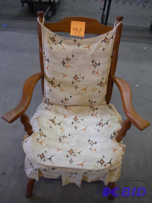 lot 91 image: Antique Chair