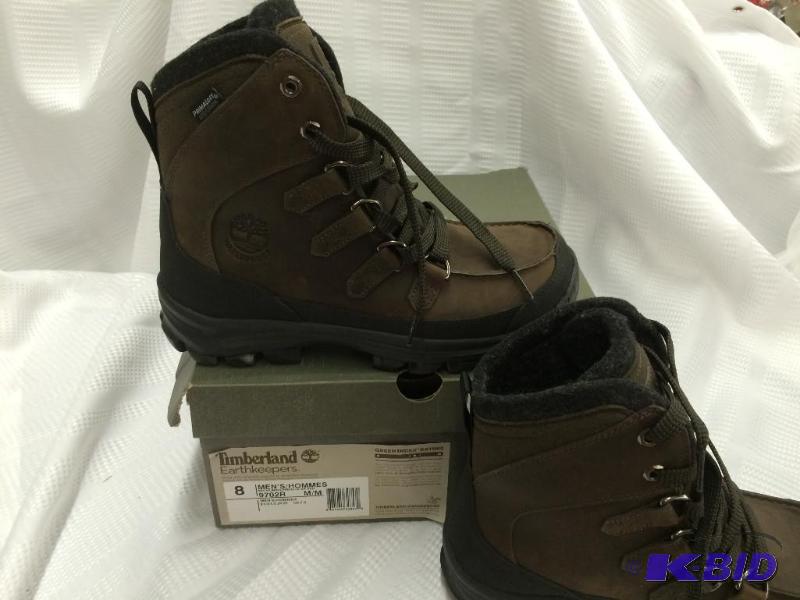 Brand new timberland mens size 8  retail $129