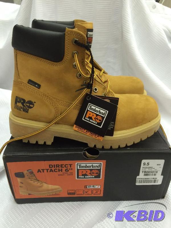 Brand new timberland mens size 9.5  retail $129