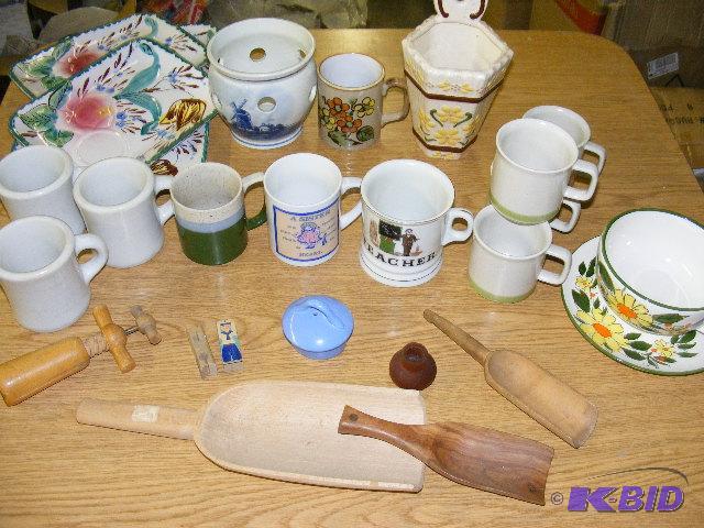 various kitchen dishes