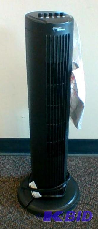 lot 32 image: 27 Tower Fan, Black 27 tower fan 3 speeds Manual control Tested Works.