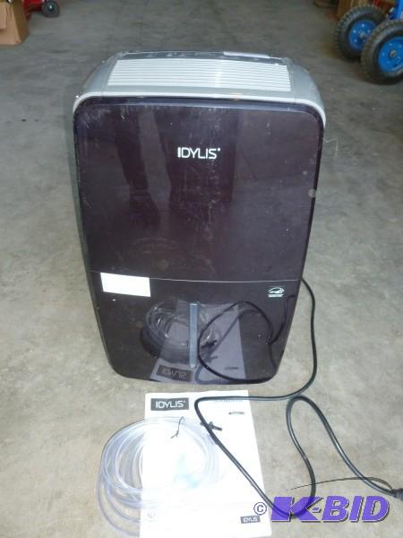 Idylis dehumidifier. 70 pint capacity. Appear...