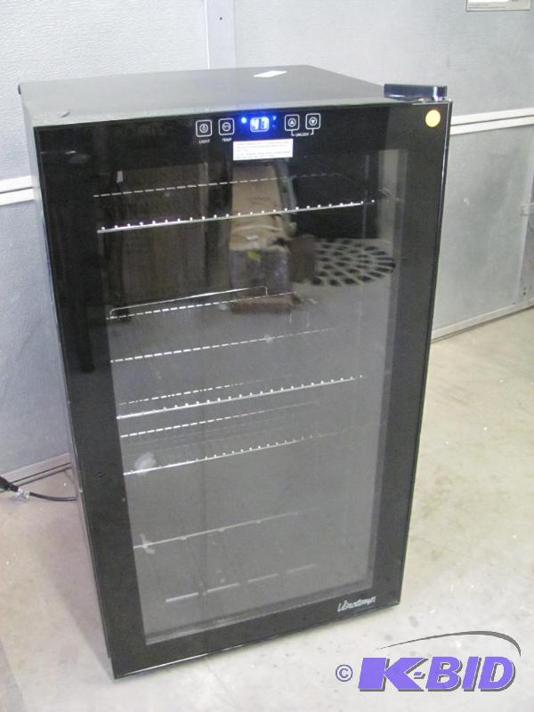 NO RESERVE This Touch-Screen Beverage Coole...