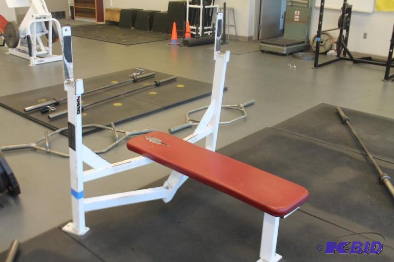 lot 18 image: Hammer Strength Bench Press #35