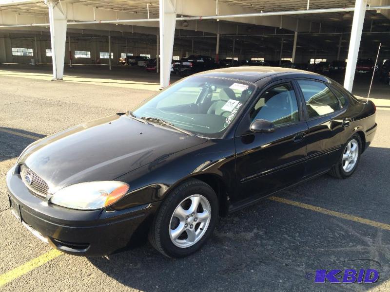 2004 Ford Taurus SES