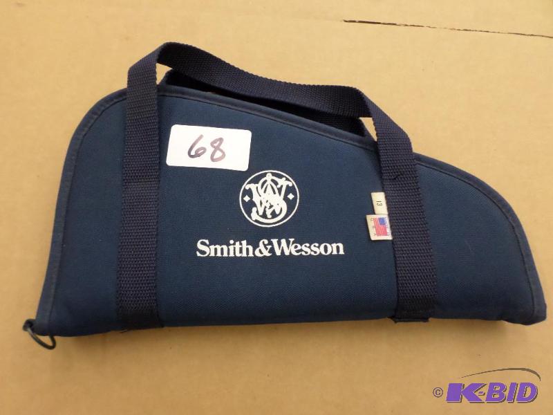 Smith &amp Wesson Pistol Case...