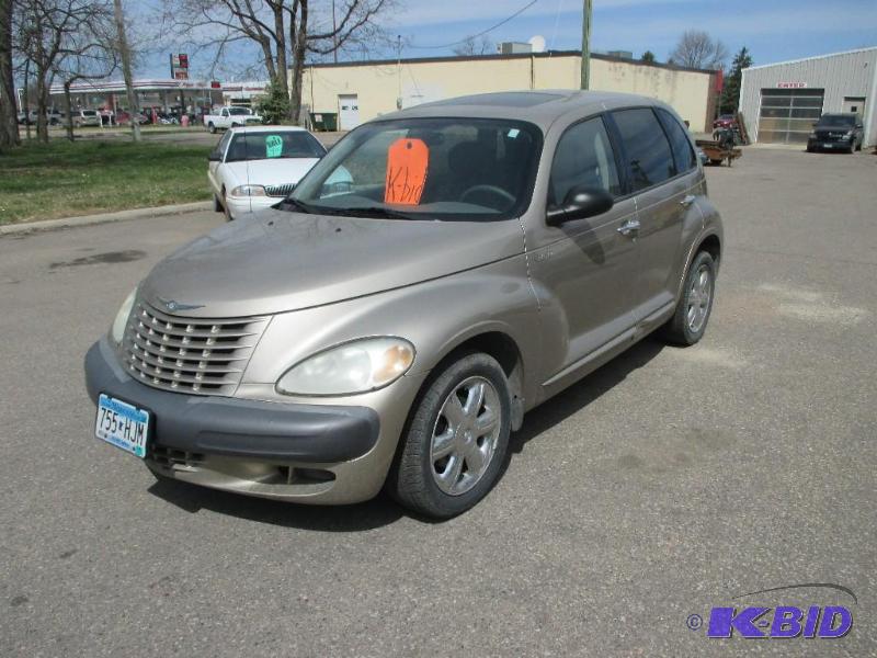 lot 1 image: Year 2002 Make Chrysler Model PT Cruiser V...