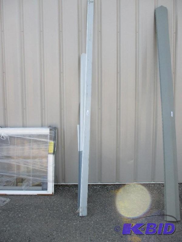 lot 115 image: Stack of misc white flashing...