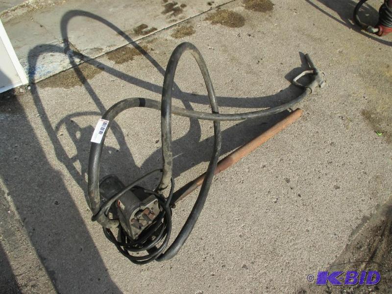 lot 7 image: 12v fuel pump...