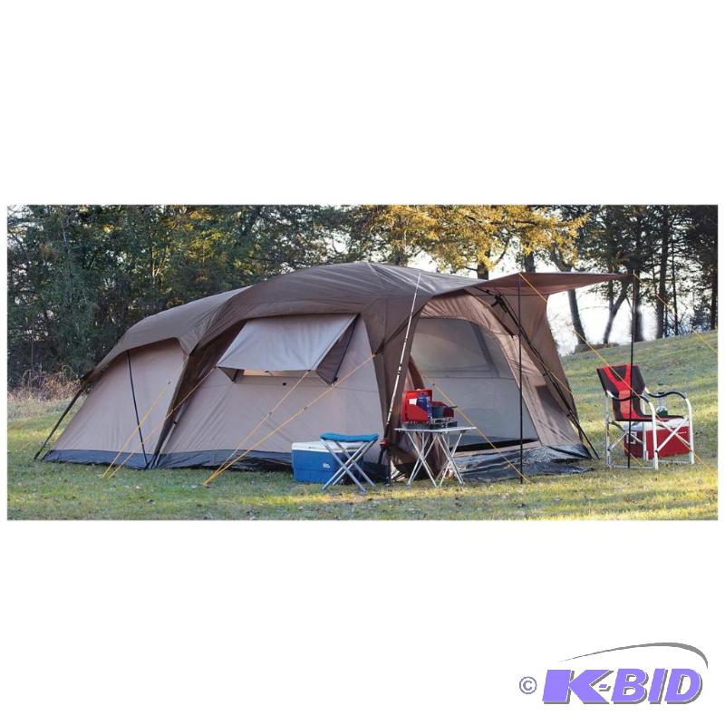 lot 59 image: Kodiak Tent, 3 large windows, full mudflap, f...