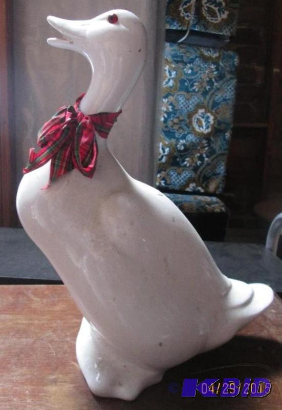 lot 202 image: Porcelain goose decoration...