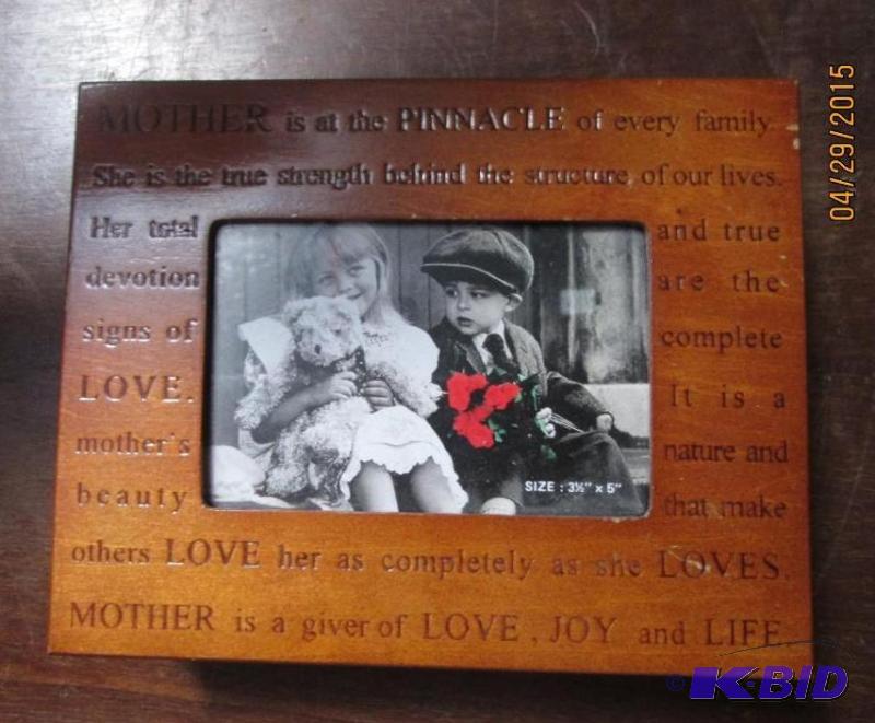lot 208 image: Jewelry box with frame cover. Mother theme. V...