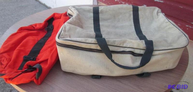 lot 220 image: Canvas suitcase and duffel bag...