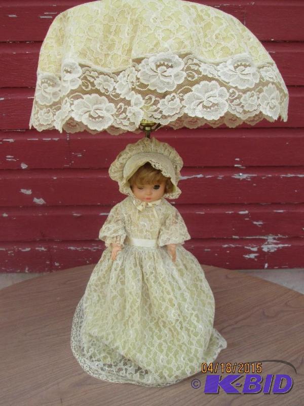 lot 27 image: Lamps Unlimited MFG.CO electric plugin doll l...