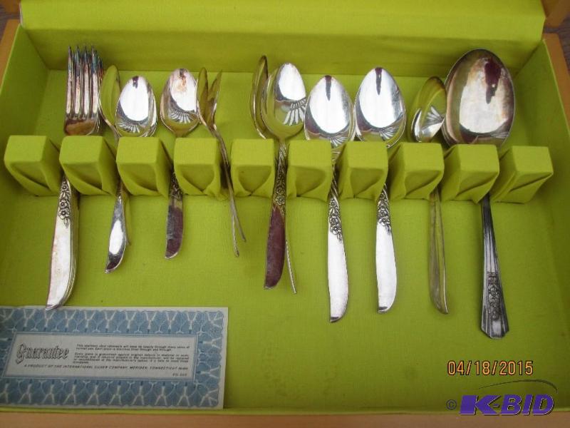 lot 62 image: wooden staorge box for untincels spoons, and ...