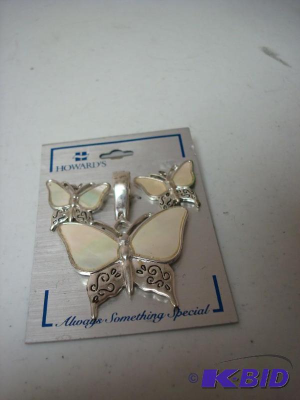 lot 120 image: Butterfly Jewelry Charm, Some Wear...
