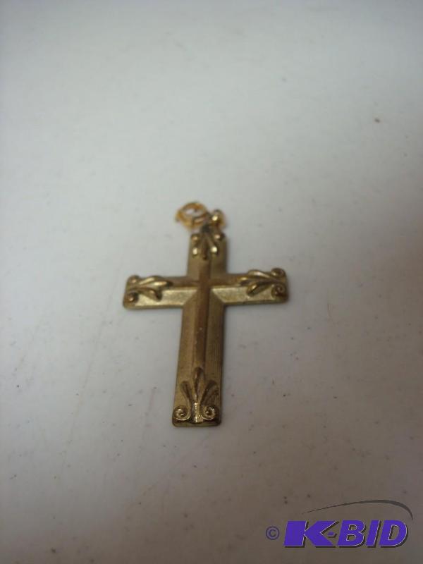lot 121 image: Gold Tone Metal Cross...
