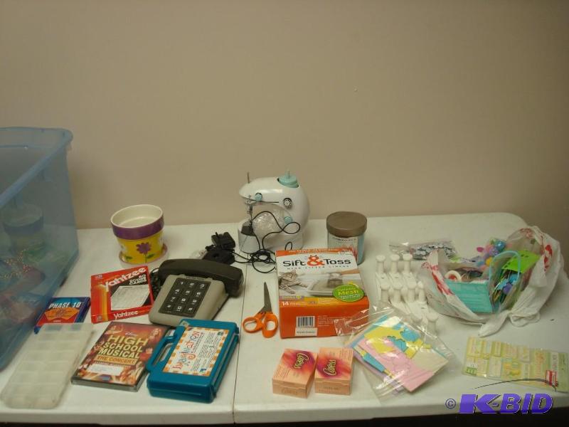 lot 146 image: Lot Of Items, Some Crafting, Yahtzee Cards...