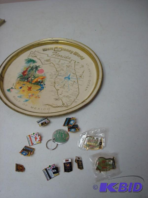 lot 85 image: Lot Of Pins On Disney Tray...