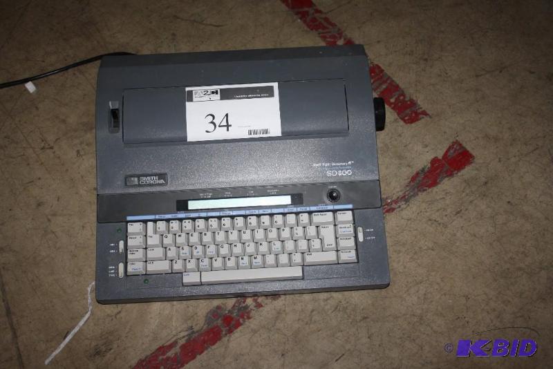 lot 34 image: Smith Corona Electric Typewriter Model SD800