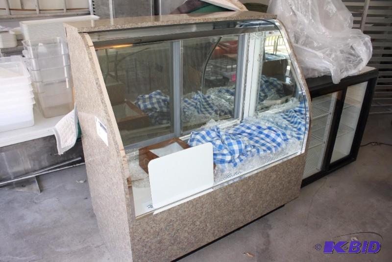 lot 1 image: Refrigerated Display Cooler wGlass Window & Plug-In Lit Interior Sliding Doors 48 x 24 x 51.