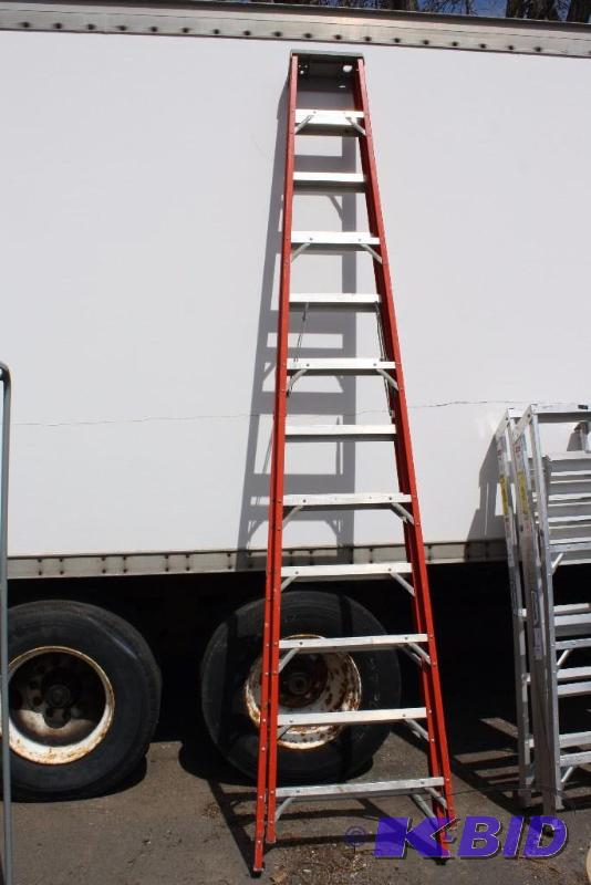 Metal Ladder 12 Orange.