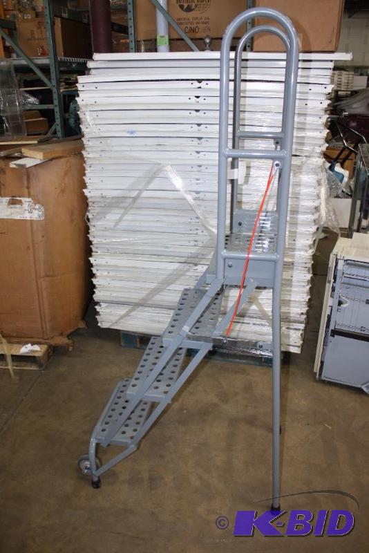 Cotterman 4-Step Ladder 350lbs. Capacity Gray 20 x 35 x 70.