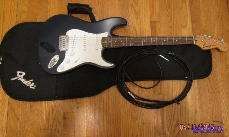 lot 1 image: Fender Squire Bullet Electric guitar in very ...