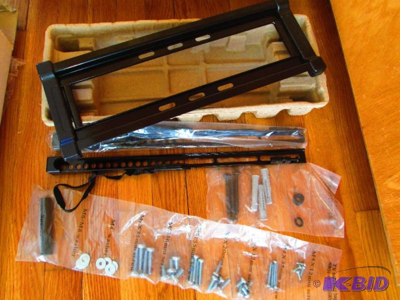 lot 102 image: Mounting bracket with lots of hardware...