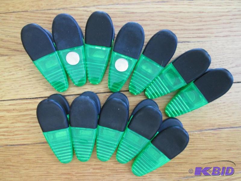 lot 133 image: Lot of 12 magnetic clips, with rubber grip ha...