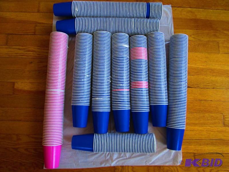 lot 245 image: Lot of paper cups, new and ready for your sum...