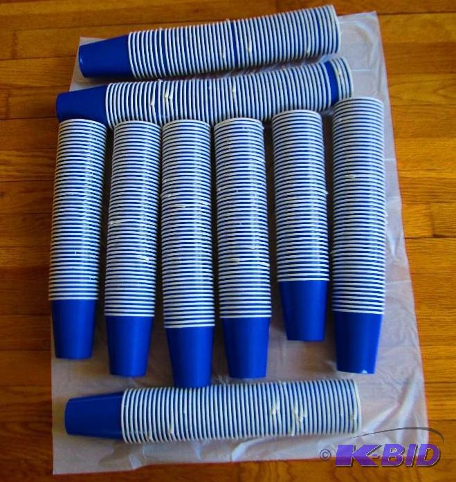 lot 246 image: Lot of paper cups, new and ready for your sum...