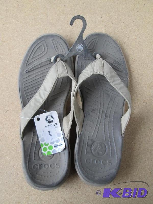 lot 25 image: Brand new pair of Crocs size 13 sandals...