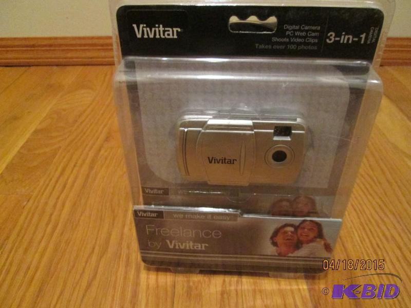 lot 62 image: Vivitar 3 in one digital camera,...