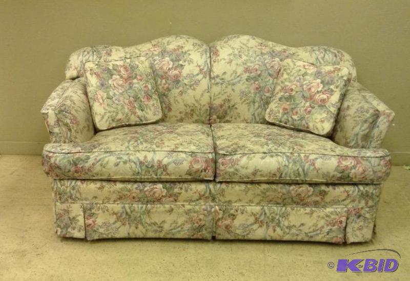 Floral Love Seat