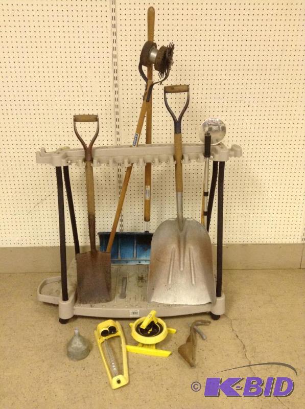 lot 20 image: Deluxe Garage Garden Tool Tower