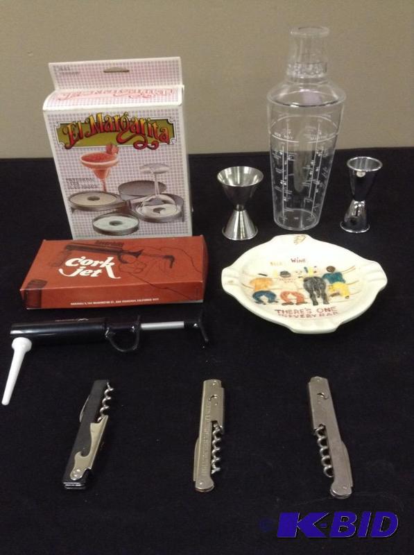 lot 36 image: Bar Accessories