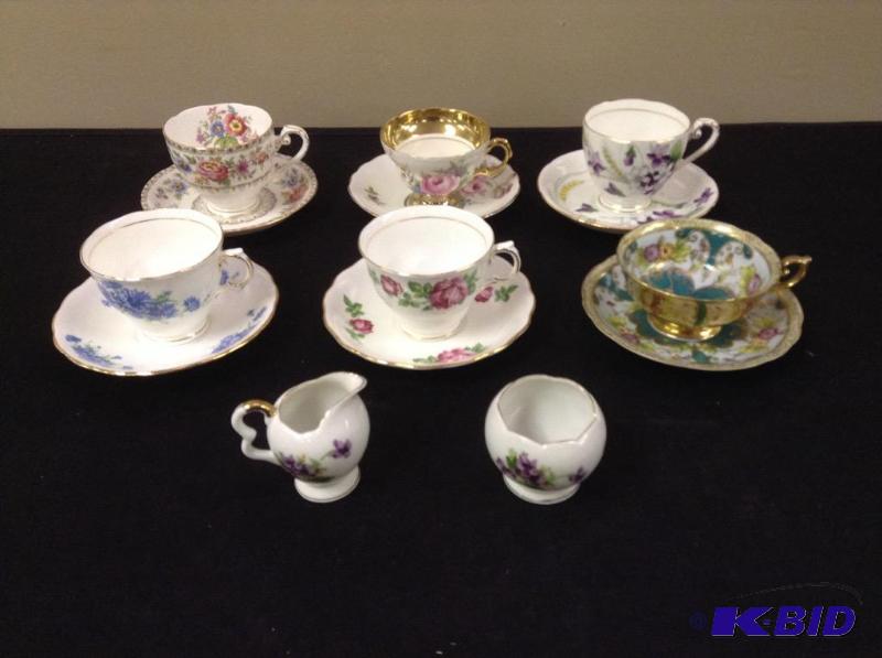 lot 45 image: Collection of Teacups & Saucers