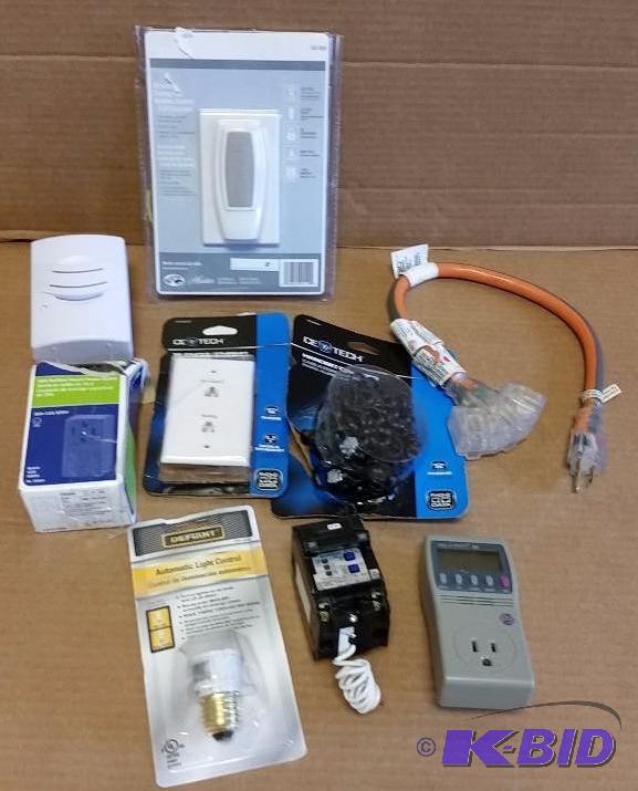 9 item lot Misc Electrical