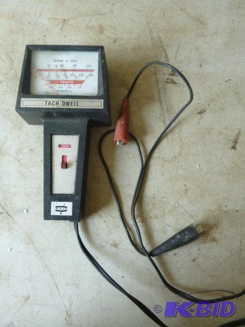 lot 11 image: Auto-Marine Instruments Corp. Tach-Dwell Test...