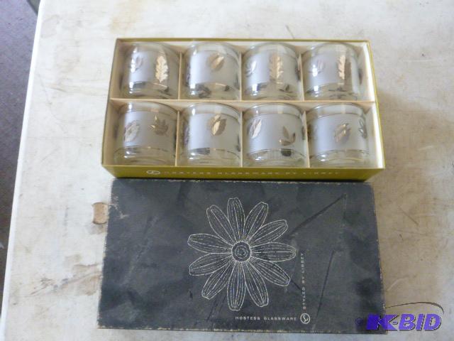 lot 122 image: 8 Vintage Mid Century Libby Hostess Lowball G...