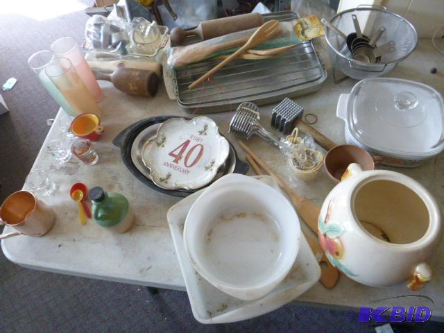 lot 140 image: Miscellaneous Kitchen Items...