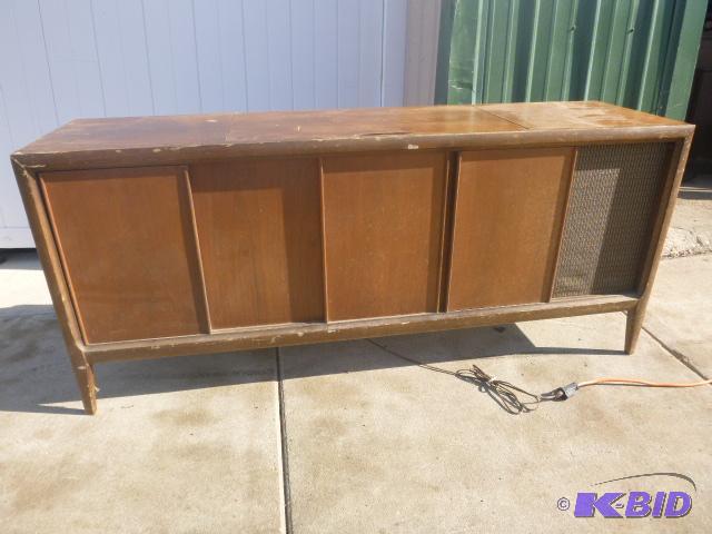 lot 157 image: Admiral Solid State 80 Hi Fi AMFM stereo mul...