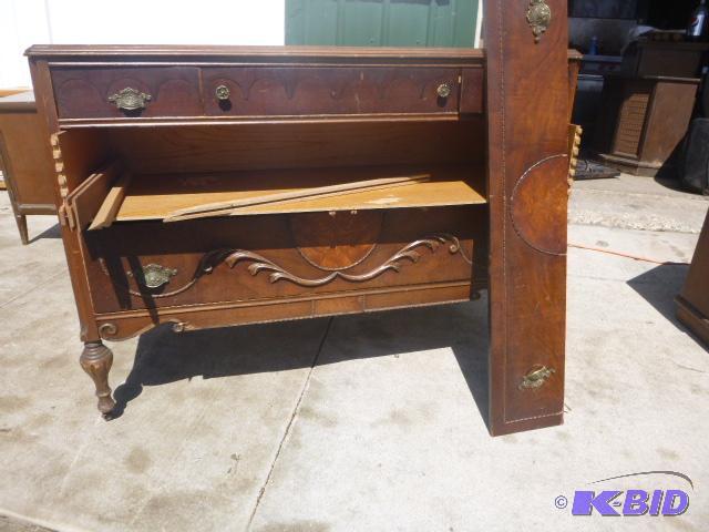 lot 171 image: Vintage Buffet Table 36" X 50" X 24...